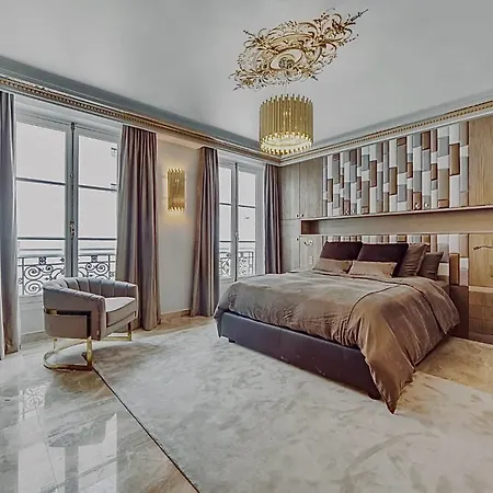 Elegance Et Luxe Sur Les Champs-elysees Lejlighed *